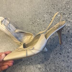 Karen Scott Women’s 8 Heels Cream Leather Slingback Heels Vintage Minimal Classy